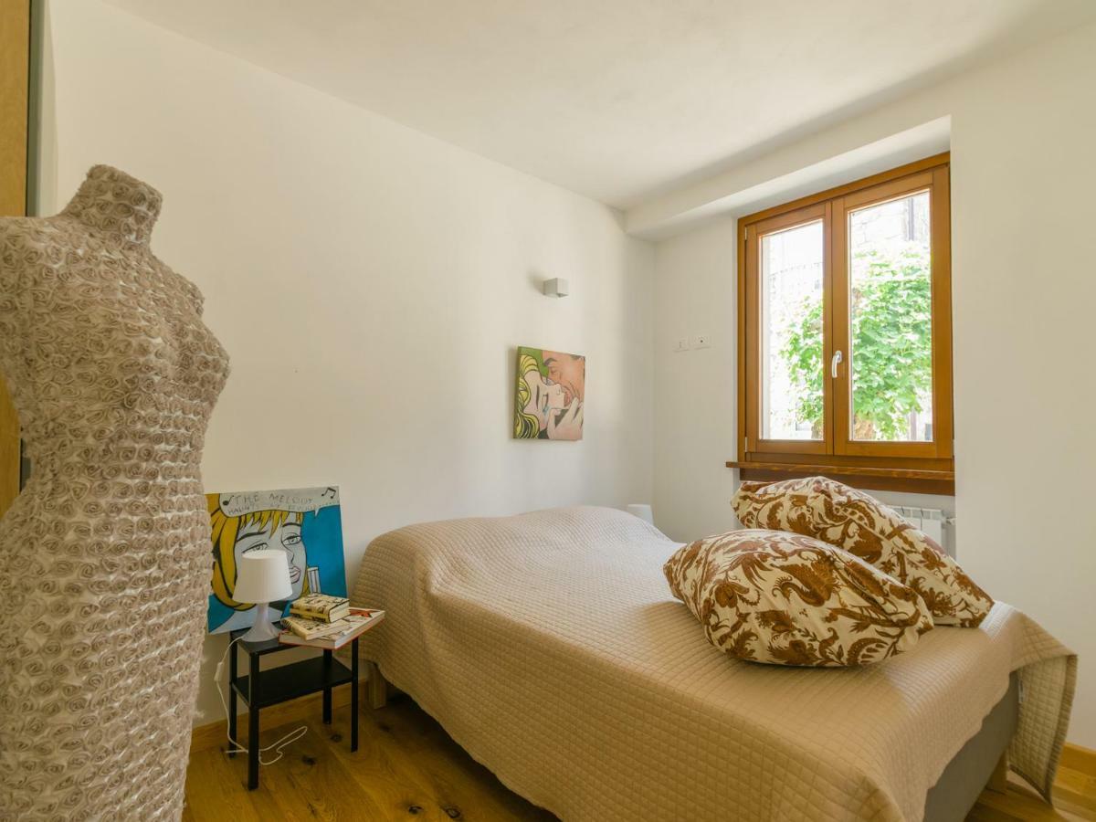 Discesa a Lago with terrace&garden on lake Iseo Riva di Solto Exterior foto